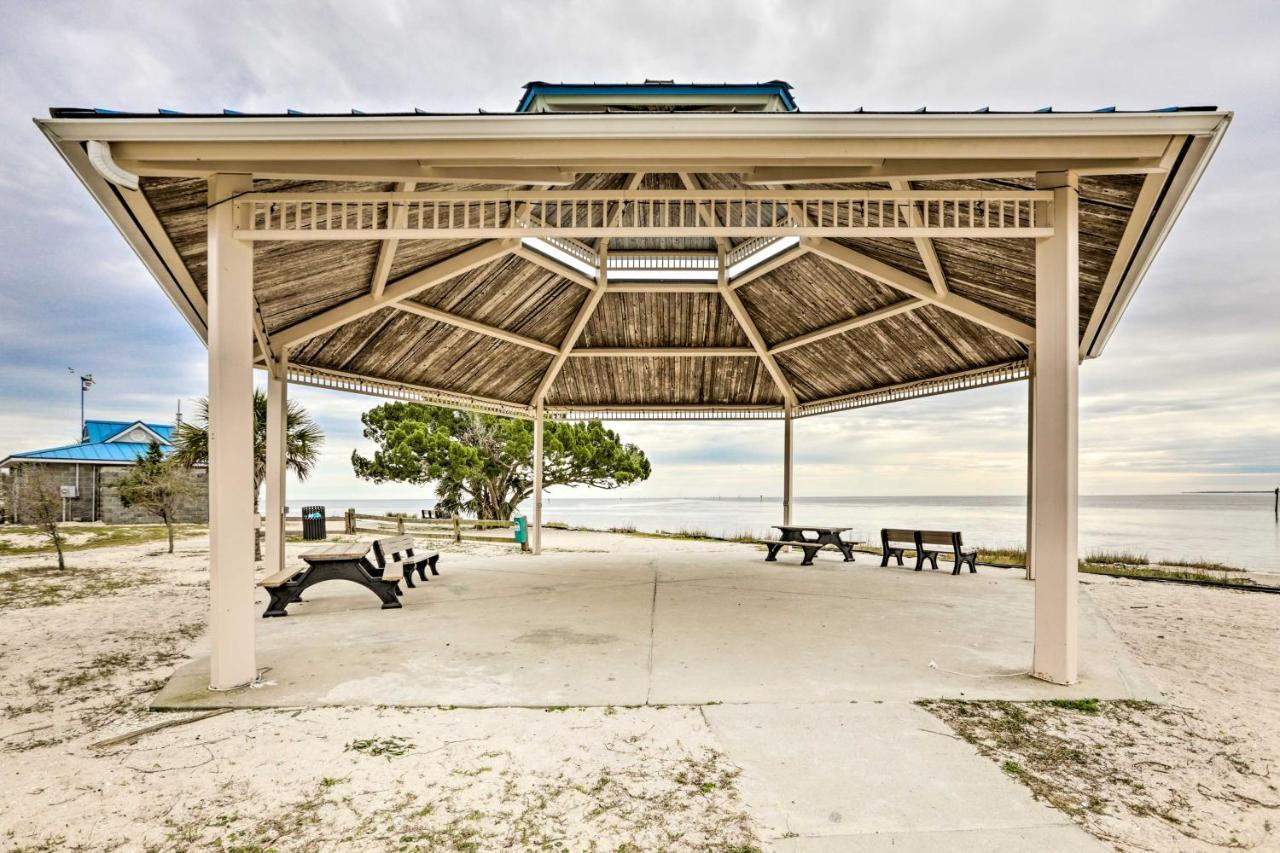 Panacea Waterfront Escape With Balcony On Shell Point Beach! מראה חיצוני תמונה